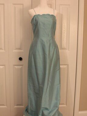 90's/00's Aqua Silk Formal